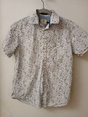 Strellson White Short-Sleeve Paisley Button-Down Shirt with Navy Accents